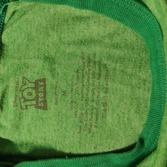 Buzz light-year from Disney toy story graphic tee - Picture 2 of 2